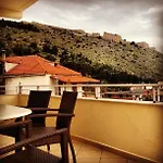 Sunday Apartment *