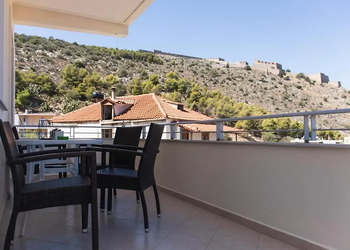 周日公寓 纳夫普利翁