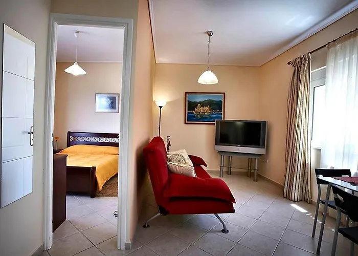 周日公寓 纳夫普利翁